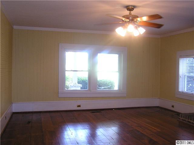 1400 Warren Road Clover, SC 29710 - Photo 5 of 16 Gallery Image 5