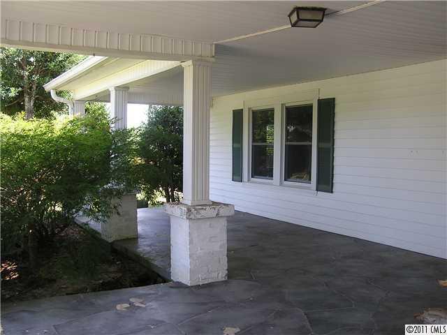 1400 Warren Road Clover, SC 29710 - Photo 10 of 16 Gallery Image 10