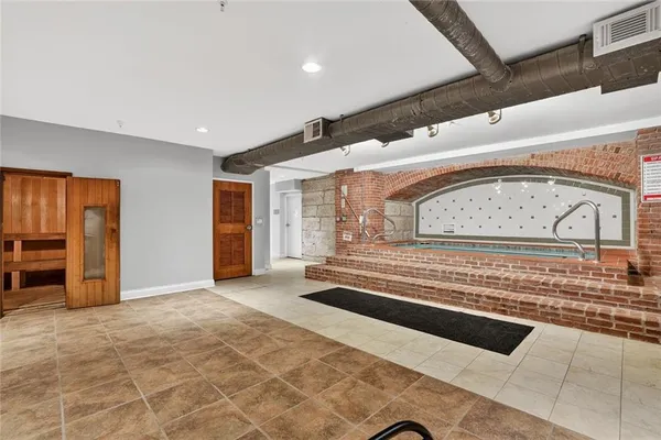 $339,000 | 609 Central Street, Unit 1104, Kansas City, MO 64105