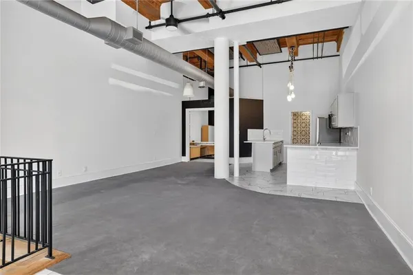 $339,000 | 609 Central Street, Unit 1104, Kansas City, MO 64105