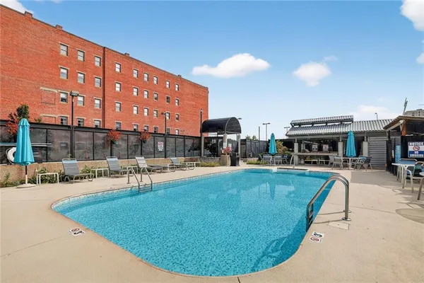 $339,000 | 609 Central Street, Unit 1104, Kansas City, MO 64105
