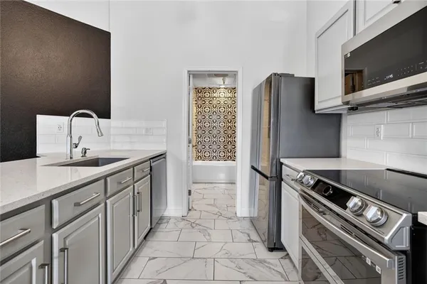 $339,000 | 609 Central Street, Unit 1104, Kansas City, MO 64105