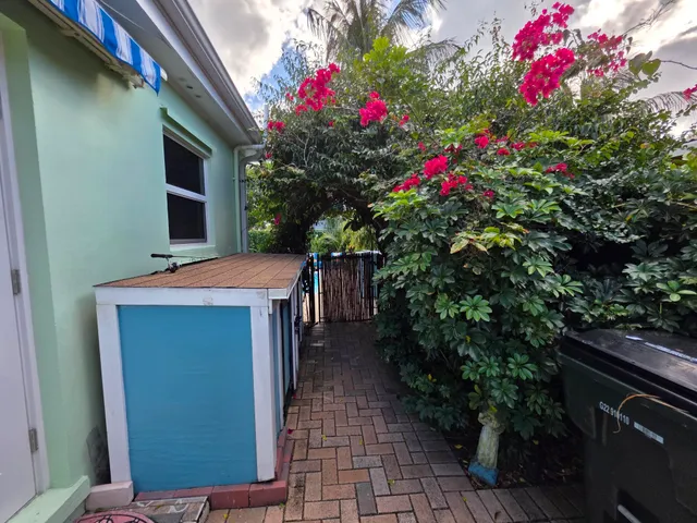 $3,200 | 1519 14th Avenue North, Lake Worth Beach, FL 33460