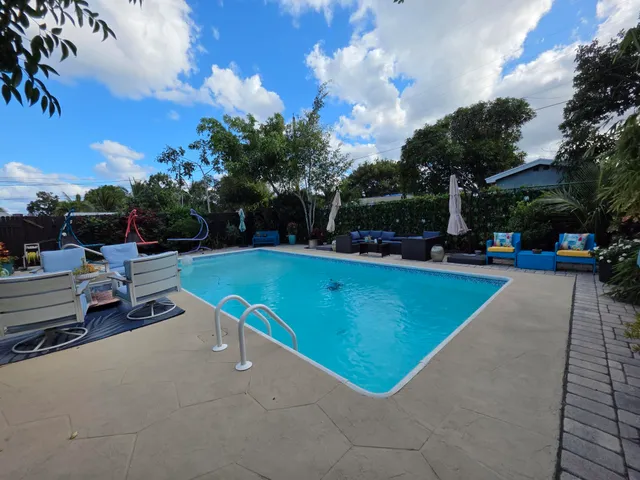 $3,200 | 1519 14th Avenue North, Lake Worth Beach, FL 33460