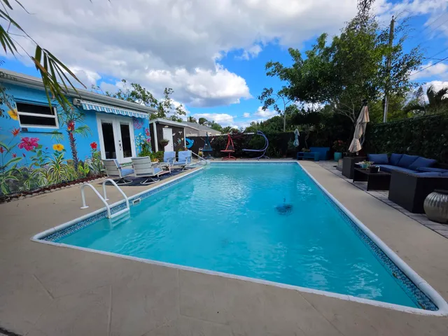 $3,200 | 1519 14th Avenue North, Lake Worth Beach, FL 33460