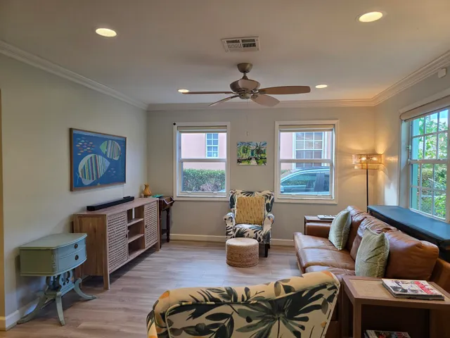 $3,200 | 1519 14th Avenue North, Lake Worth Beach, FL 33460