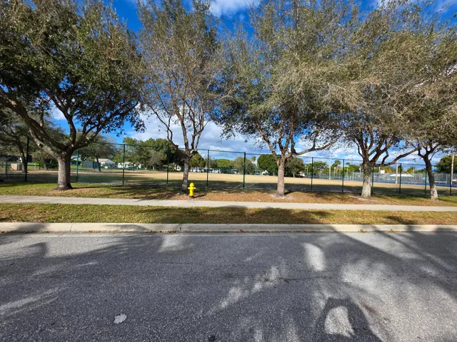 $3,200 | 1519 14th Avenue North, Lake Worth Beach, FL 33460