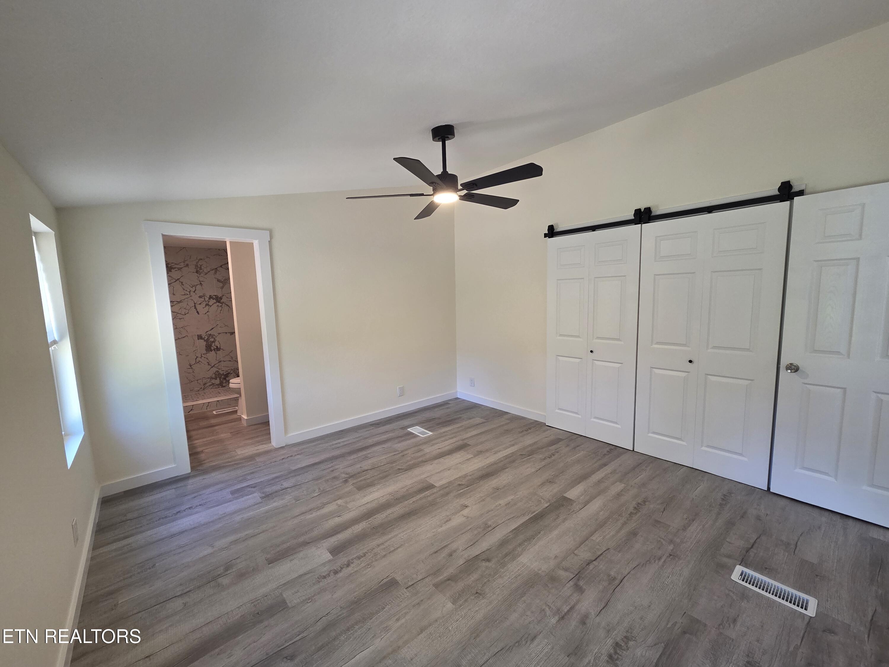 2330 Mynatt Road Knoxville, TN 37918 - Photo 3 of 17 master bed