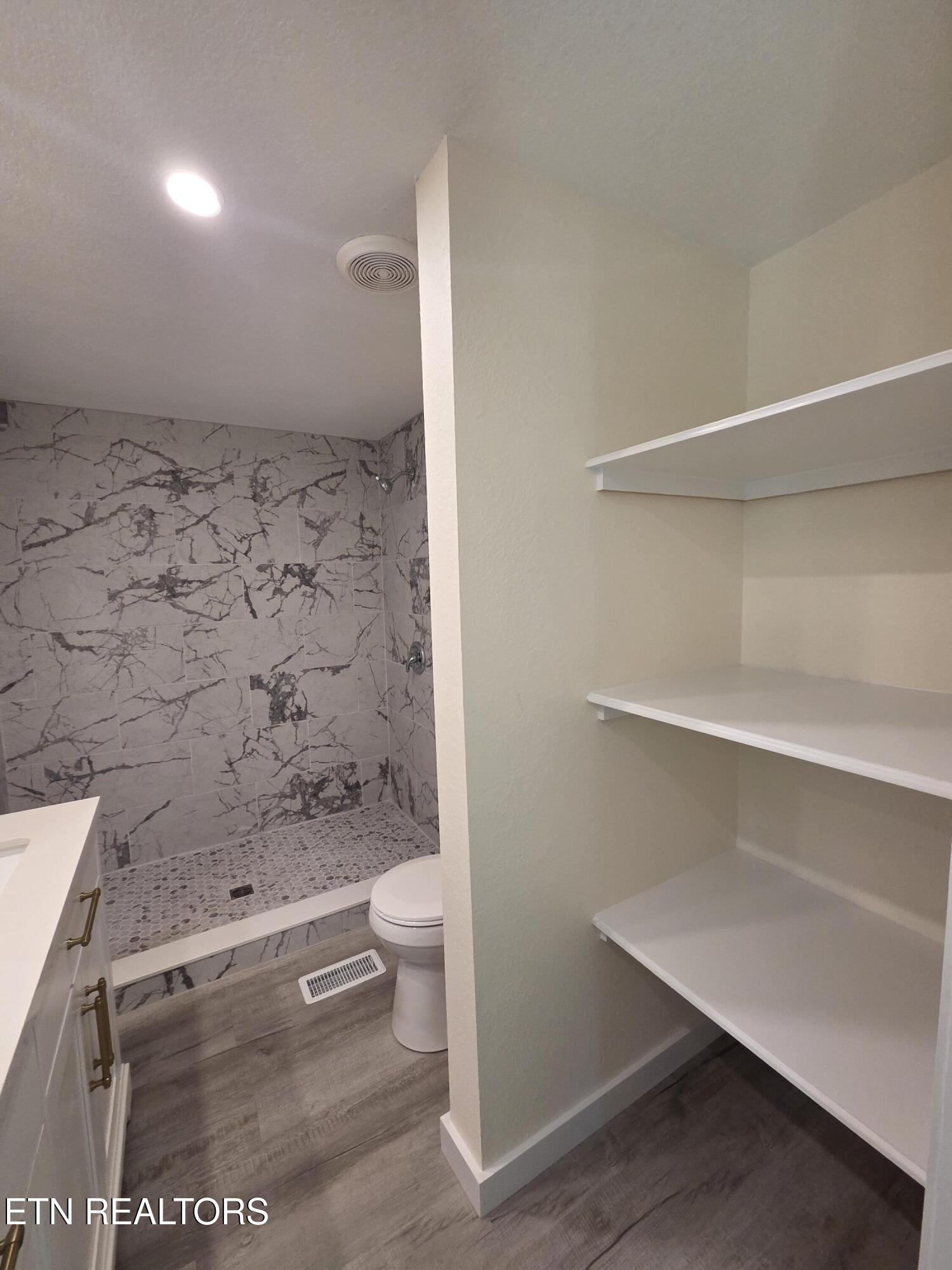 2330 Mynatt Road Knoxville, TN 37918 - Photo 6 of 17 master bath with storage