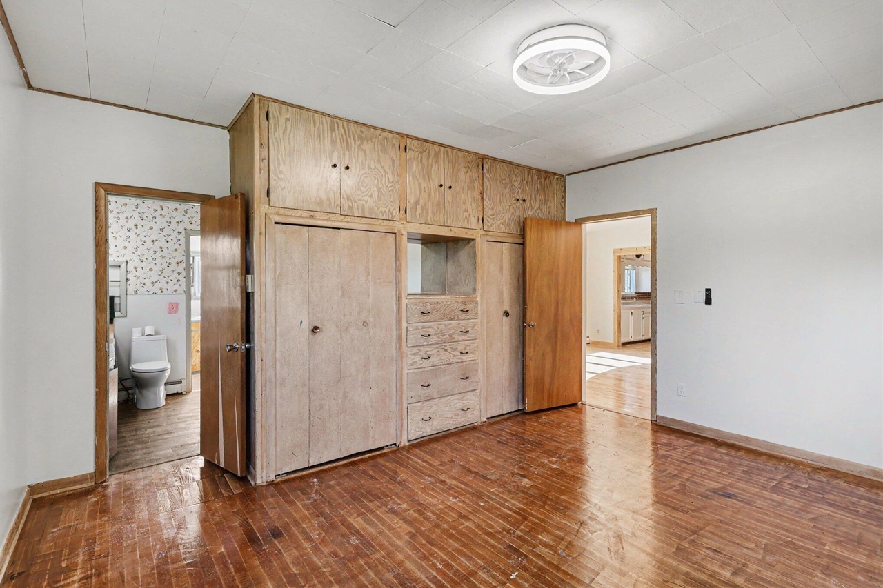 6923 Young Road Bellevue, MI 49021 - Photo 10 of 36