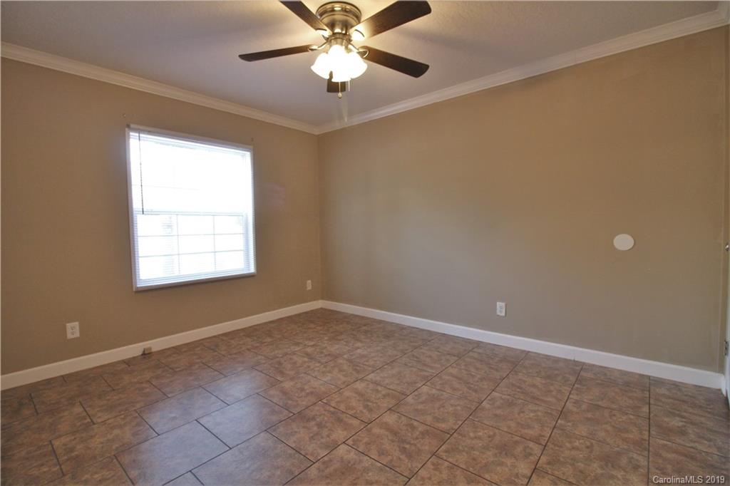 1186 Stateline Road Clover, SC 29710 - Photo 16 of 18 Gallery Image 16