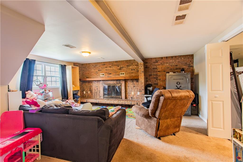 119 West McQuistion Road Butler, PA 16001 - Photo 17 of 18