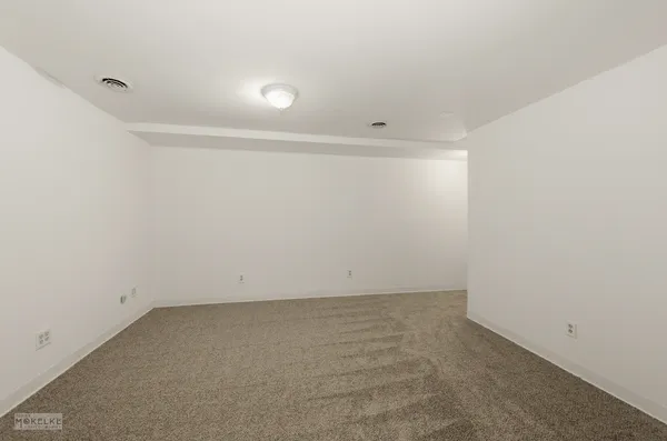 $1,650 | 105 Colonial Parkway, Unit B, Yorkville, IL 60560
