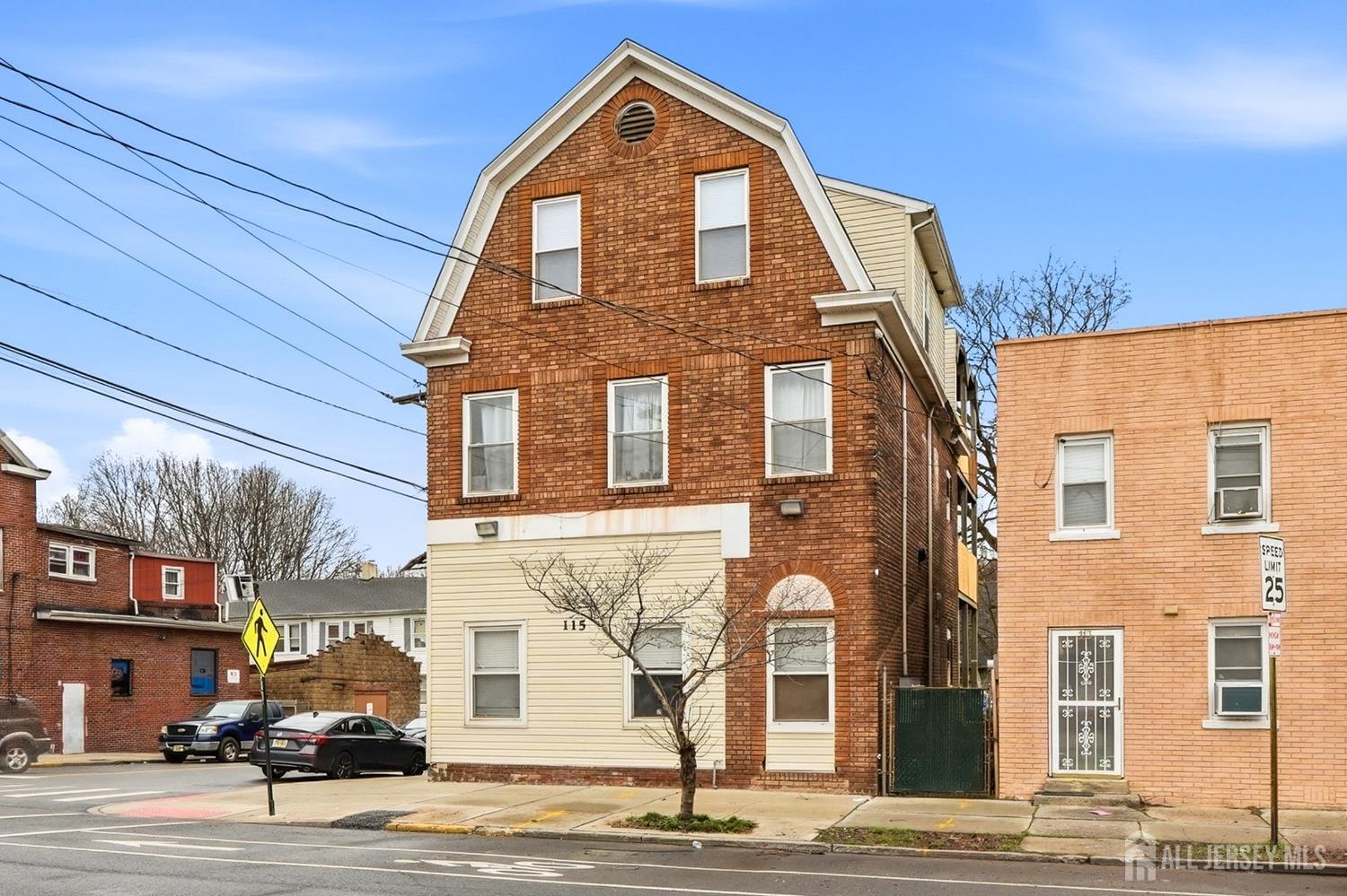 115 Remsen Avenue New Brunswick, NJ 08901 - Photo 3 of 38