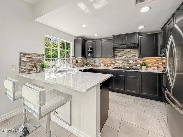 $1,099,900 | 819 Riverrock Circle, Westlake Village, CA 91362