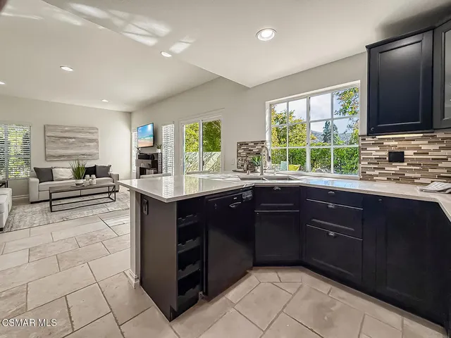 $1,099,900 | 819 Riverrock Circle, Westlake Village, CA 91362