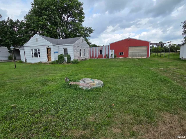 $25,000 | 2320 West Main Street, Salem, IL 62881