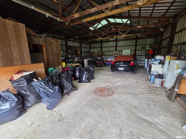 $25,000 | 2320 West Main Street, Salem, IL 62881