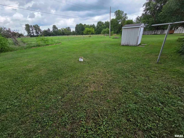 $25,000 | 2320 West Main Street, Salem, IL 62881