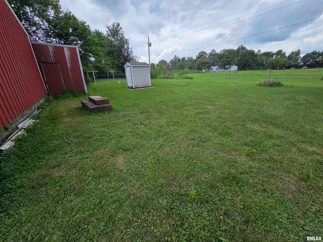 $25,000 | 2320 West Main Street, Salem, IL 62881