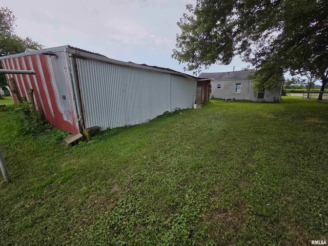 $25,000 | 2320 West Main Street, Salem, IL 62881