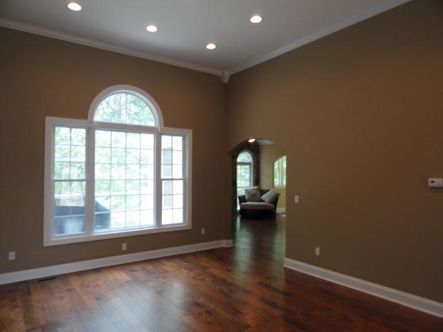 1571 Walden Ridge Road Manchester, TN 37355 - Photo 4 of 20 Living Room