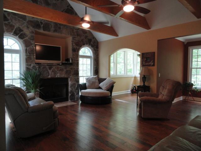 1571 Walden Ridge Road Manchester, TN 37355 - Photo 8 of 20 Family Room