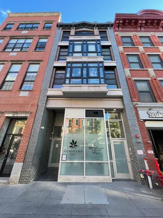 $4,100 | 141 Newark Avenue, Unit 5S, Jersey City, NJ 07302