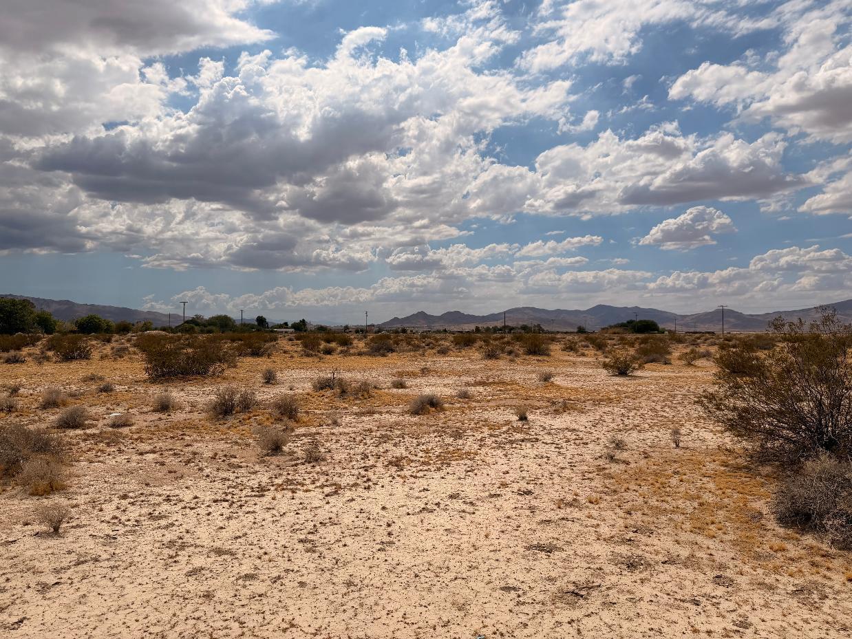 40 Rabbit Springs Road Lucerne Valley, CA 92356 - Photo 3 of 8 a view of lake