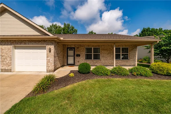 $259,900 | 92 Locust Drive, Springboro, OH 45066