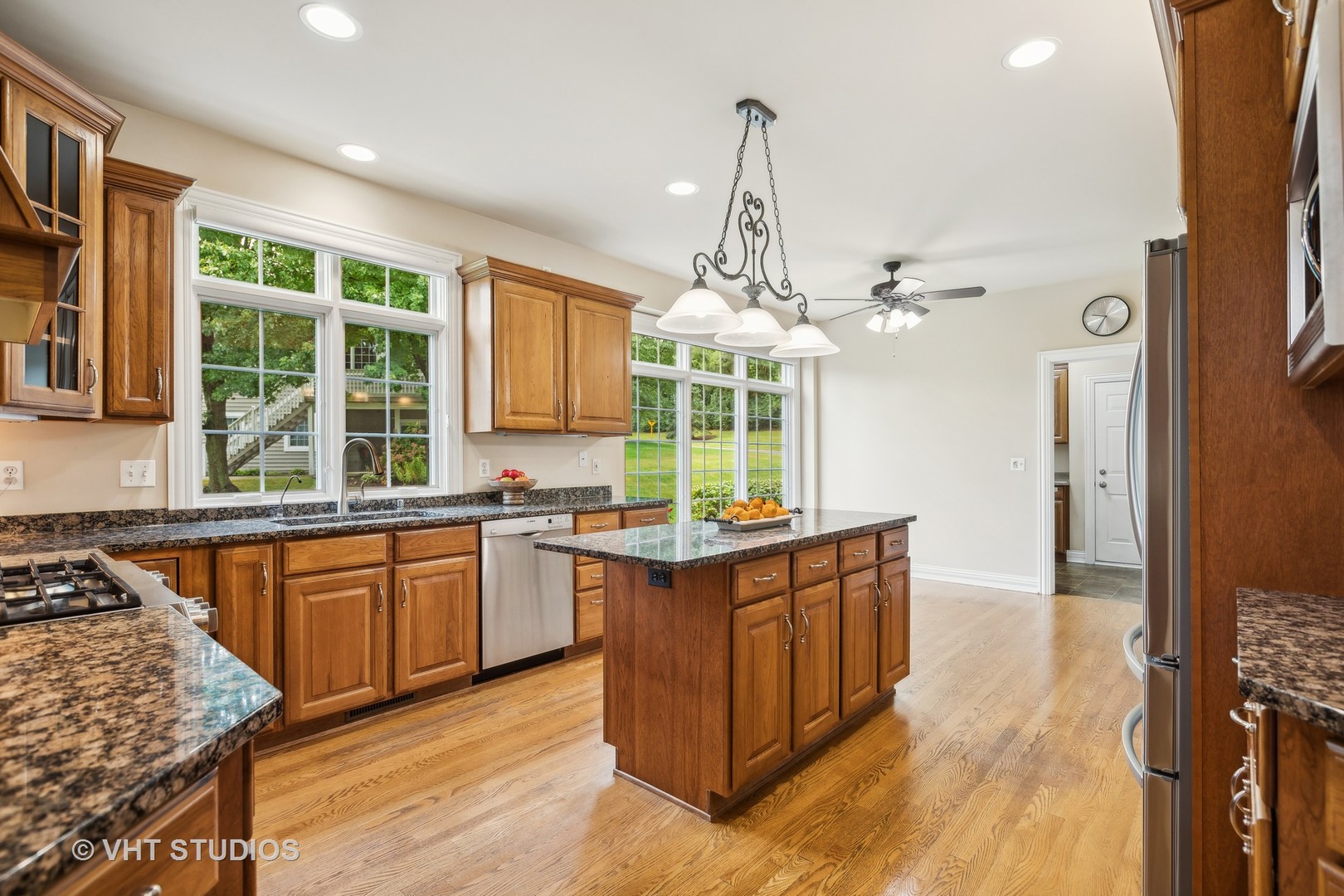 5626 Prairie Ridge Road Crystal Lake, IL 60014 - Photo 5 of 33 Gallery Image 5