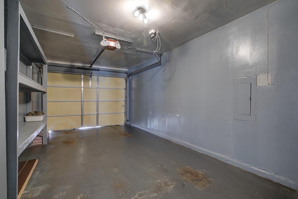 5302 Saddleback Road Garland, TX 75043 - Photo 26 of 31 Garage