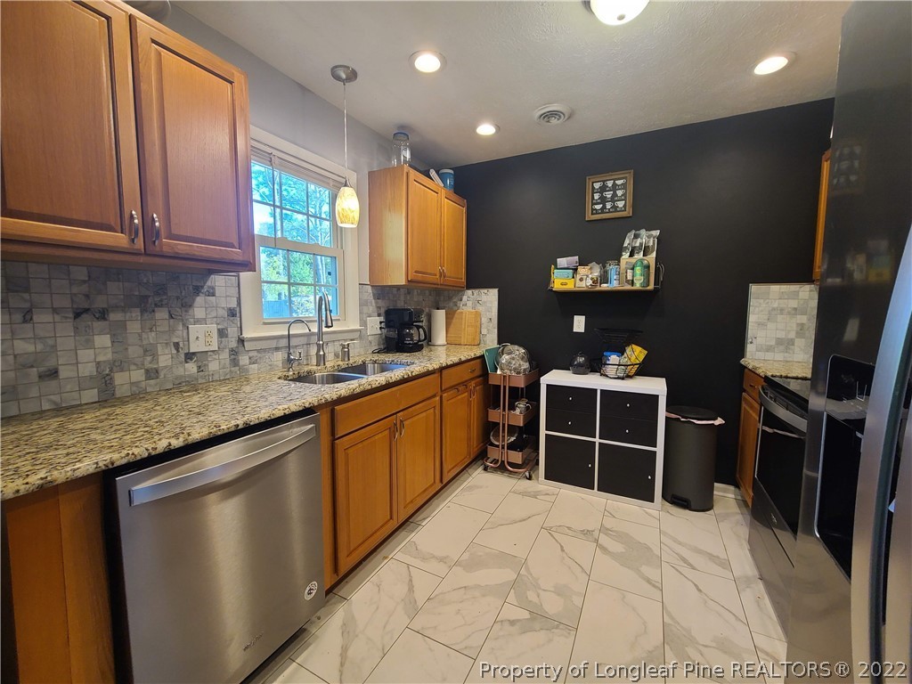 3658 Marcliff Road Hope Mills, NC 28348 - Photo 4 of 12 Gallery Image 4