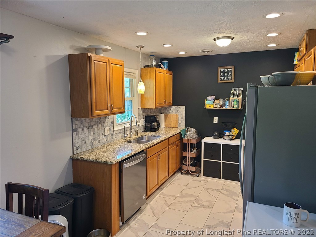 3658 Marcliff Road Hope Mills, NC 28348 - Photo 6 of 12 Gallery Image 6