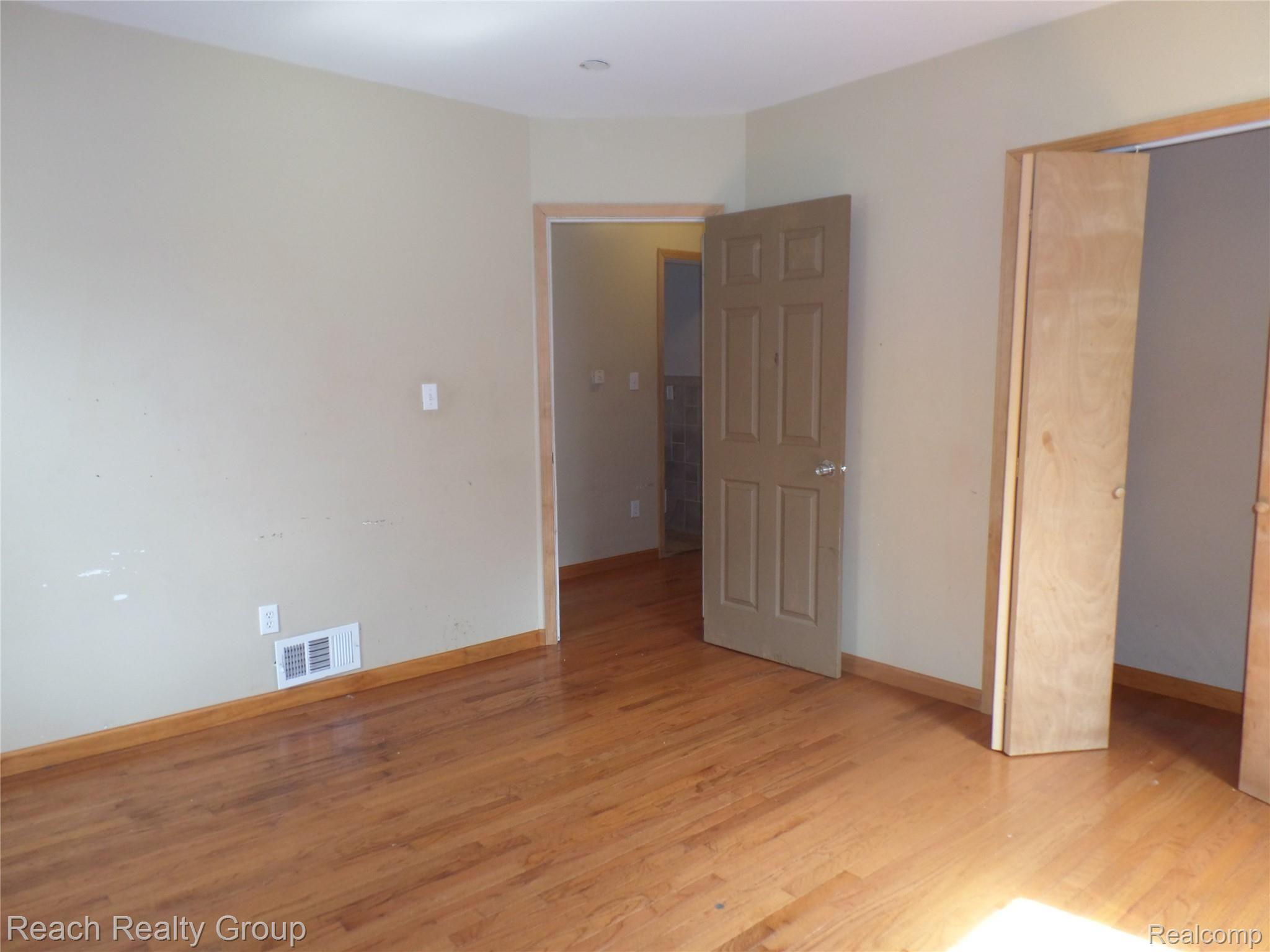 13517 Rutherford Street Detroit, MI 48227 - Photo 11 of 23 Reverse angle of Bedroom #2