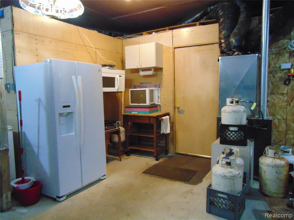 5055 Adams Road Gladwin, MI 48624 - Photo 27 of 35