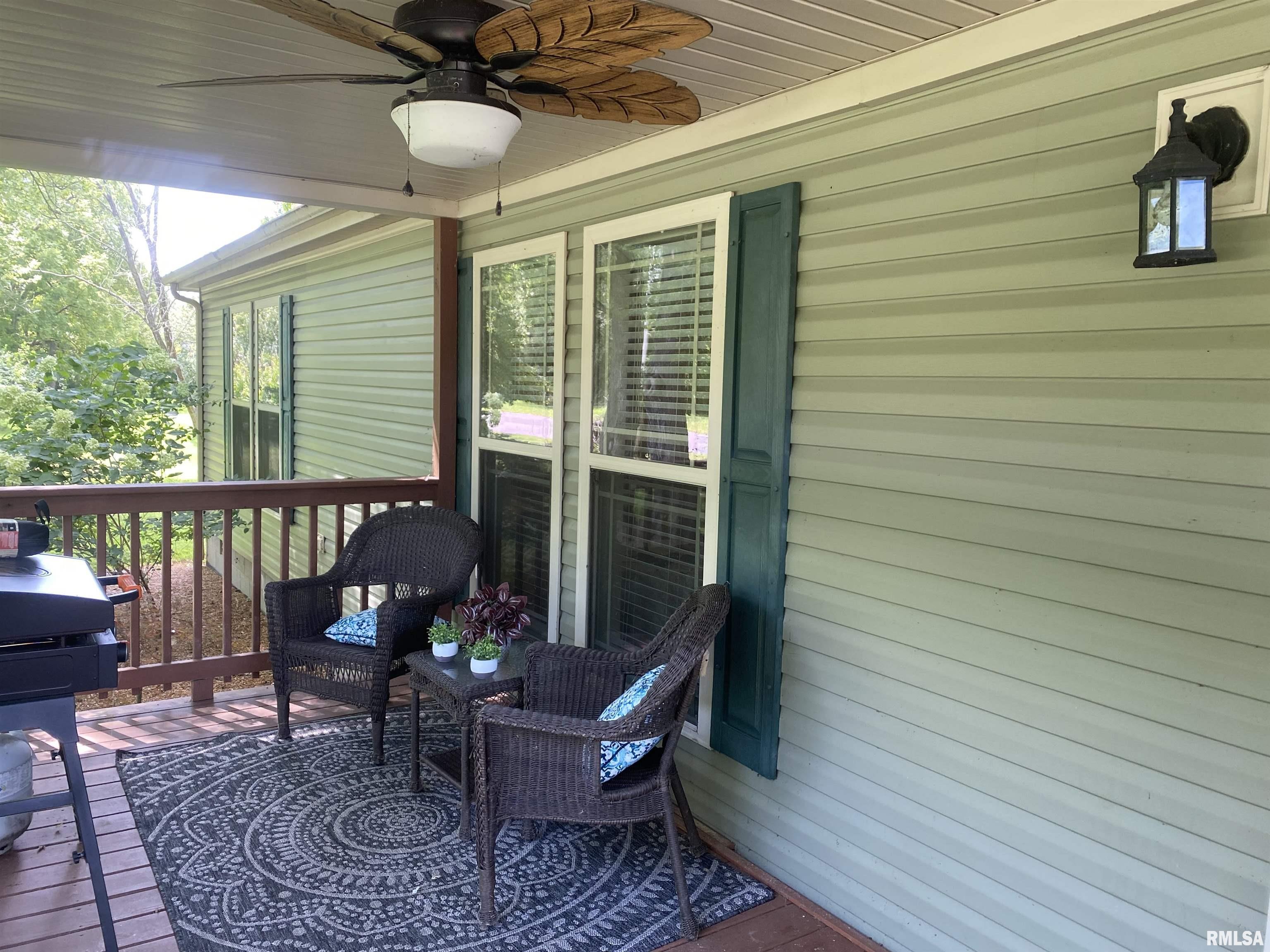 931 South County Line Road Carbondale, IL 62902 - Photo 2 of 22 Gallery Image 2