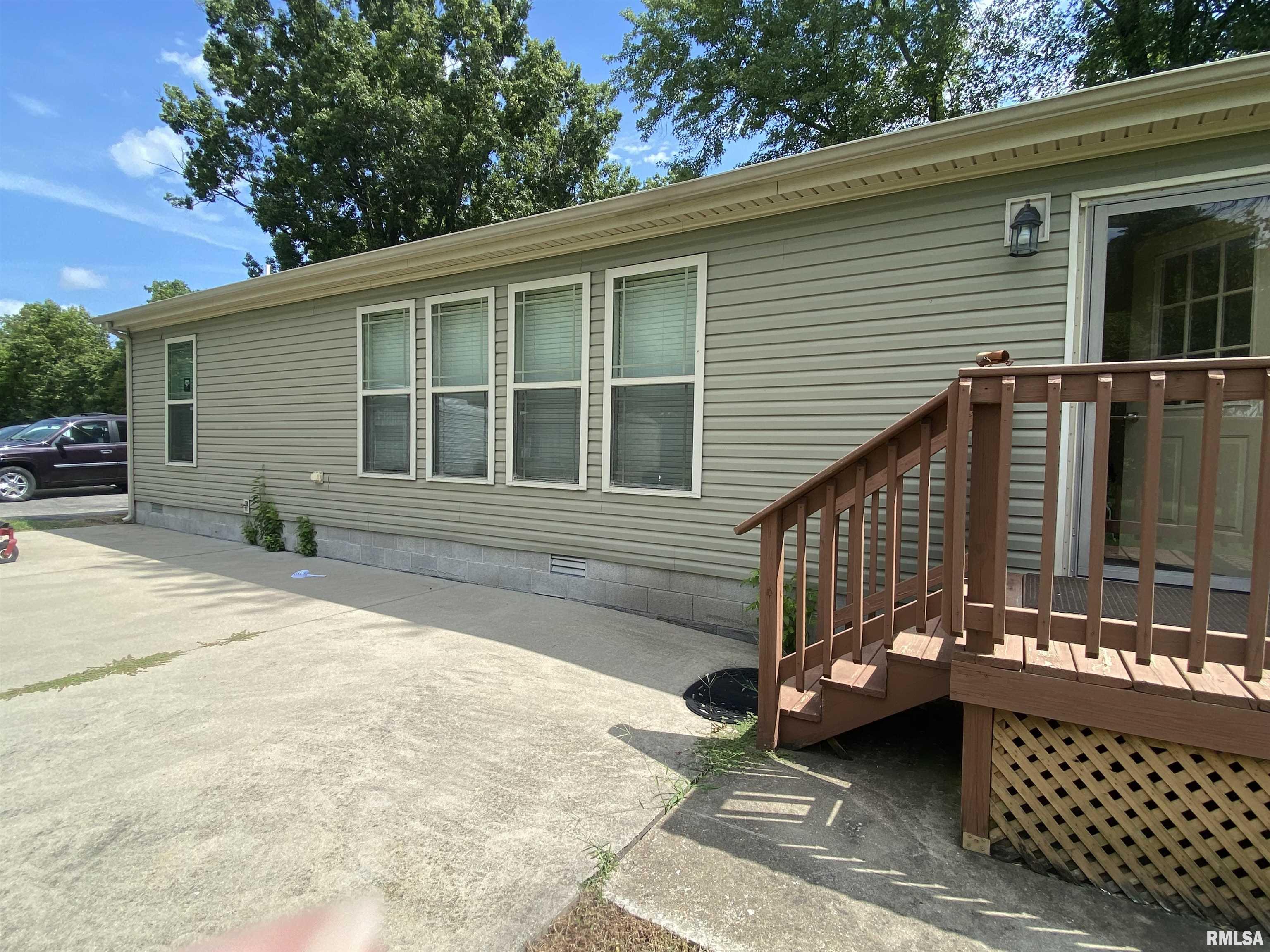 931 South County Line Road Carbondale, IL 62902 - Photo 3 of 22 Gallery Image 3
