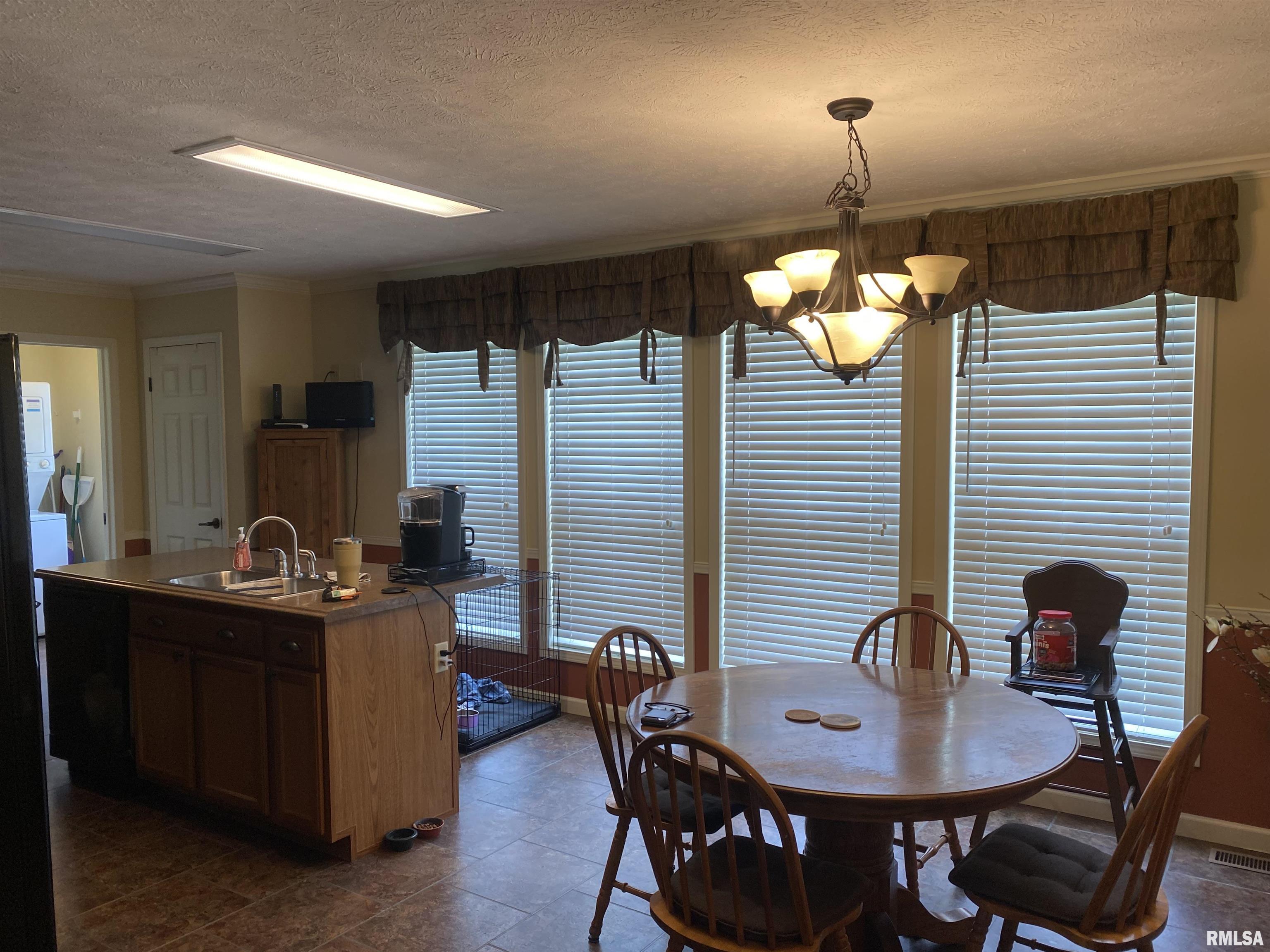 931 South County Line Road Carbondale, IL 62902 - Photo 8 of 22 Gallery Image 8