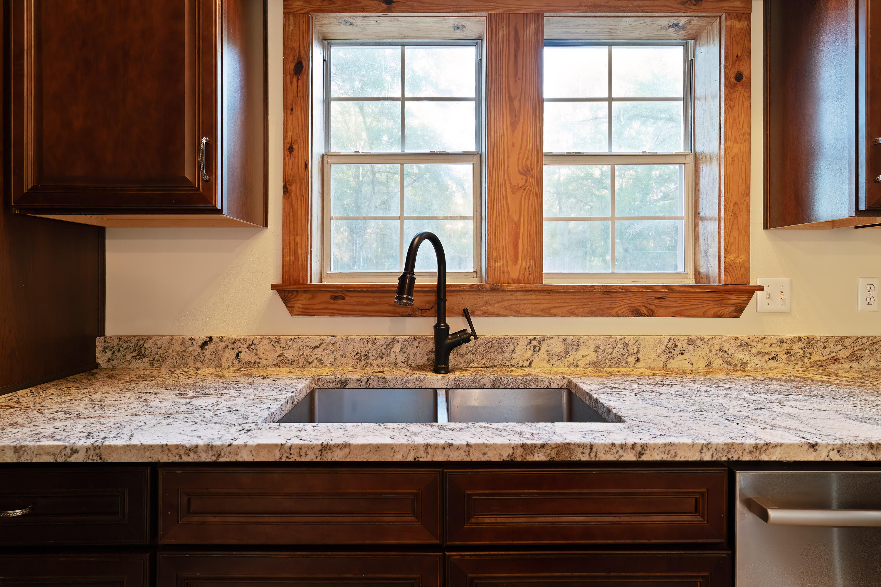 1693 Dads Road Baker, FL 32531 - Photo 22 of 78 Granite Counters