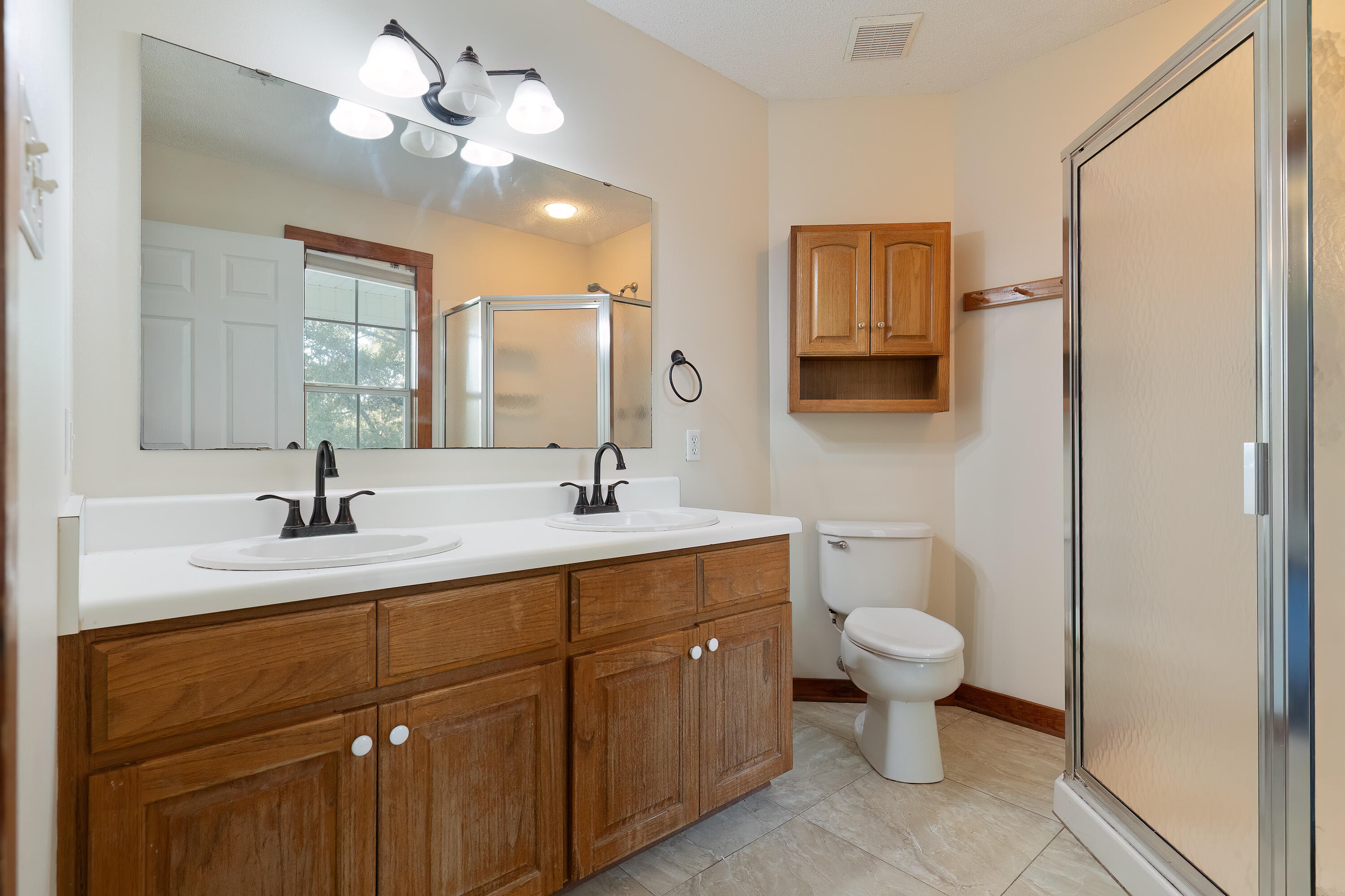1693 Dads Road Baker, FL 32531 - Photo 43 of 78 Main Bathroom