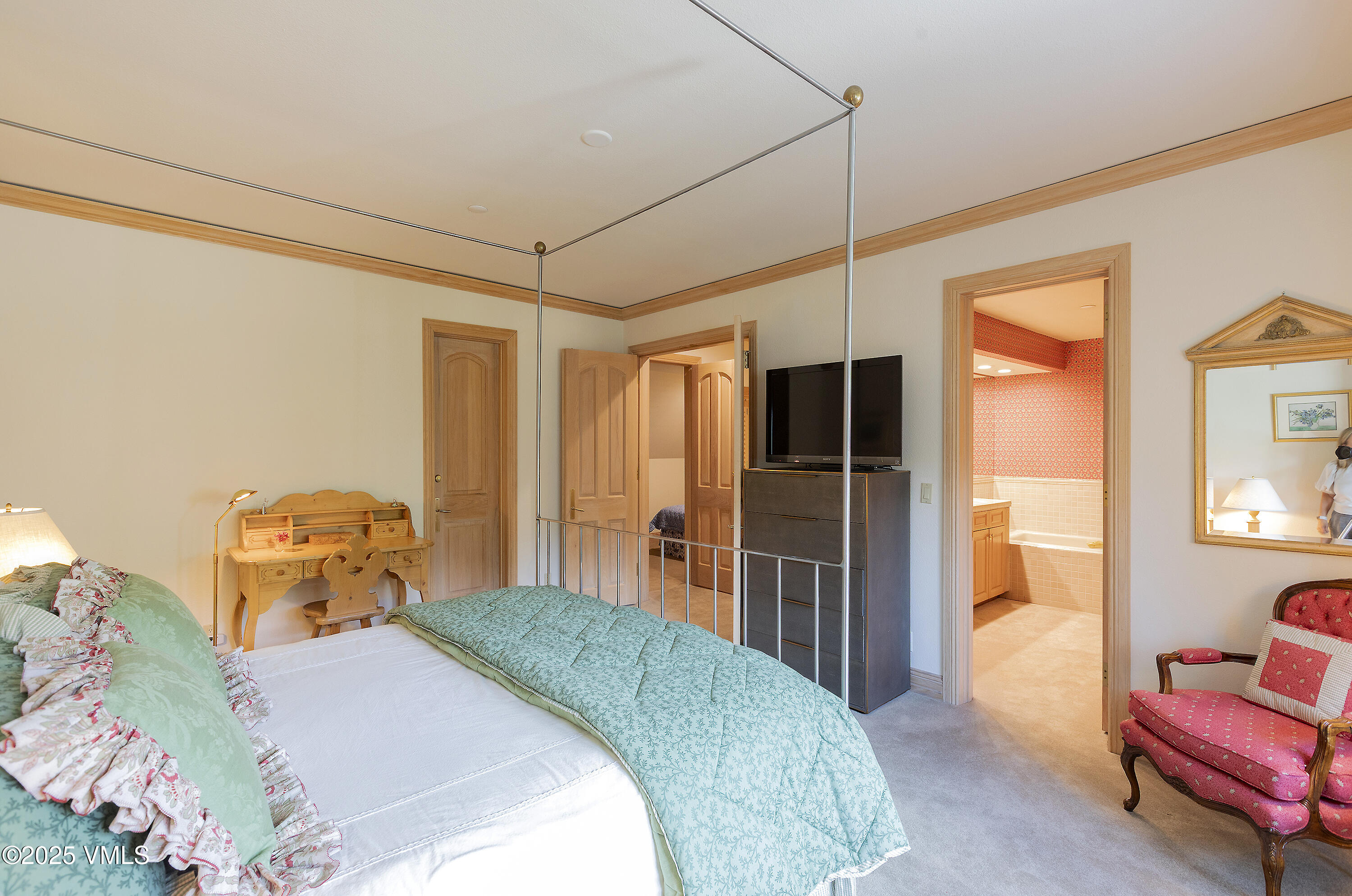1156 Village Road, Unit A303 Beaver Creek, CO 81620 - Photo 12 of 25 0E7A0073