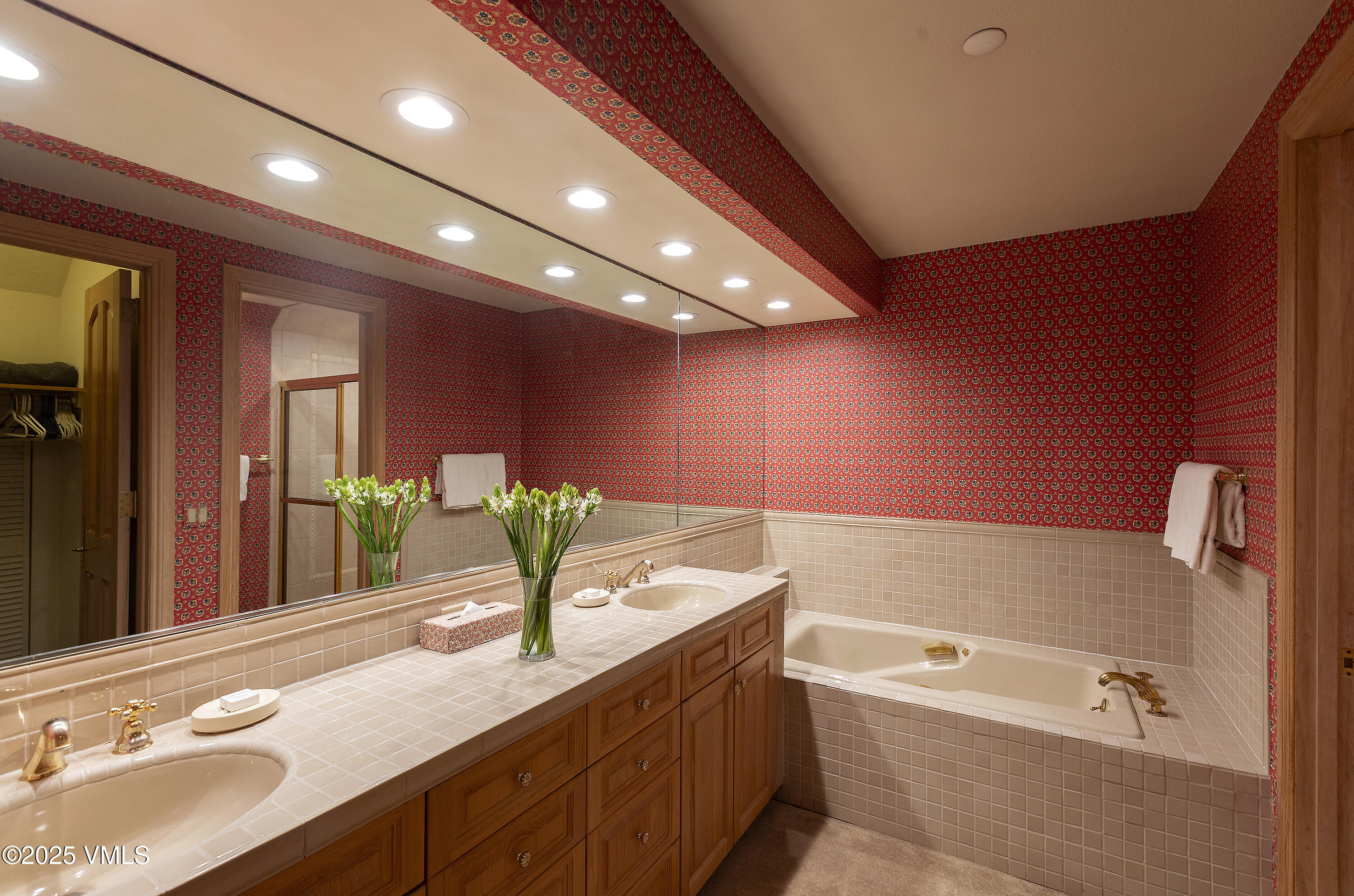 1156 Village Road, Unit A303 Beaver Creek, CO 81620 - Photo 13 of 25 0E7A0077