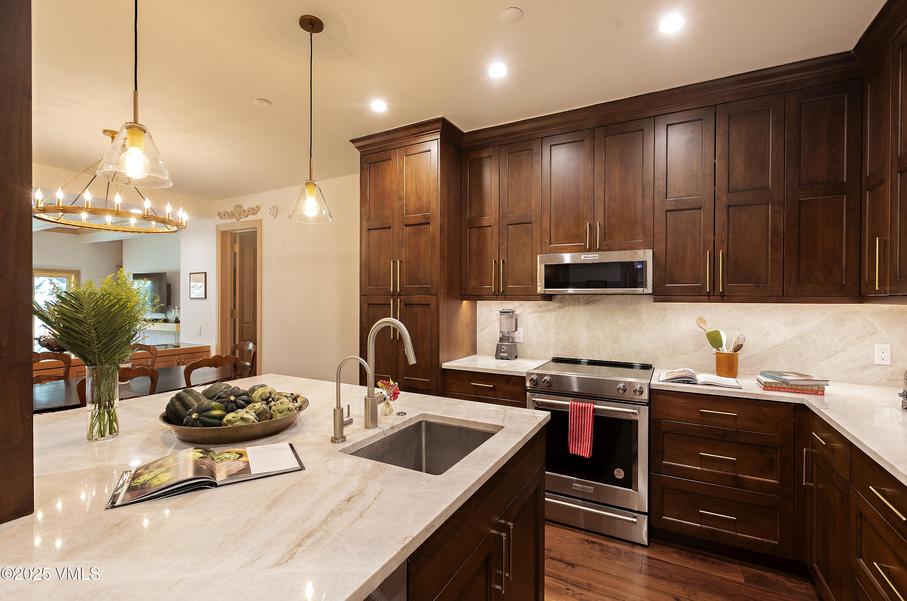 1156 Village Road, Unit A303 Beaver Creek, CO 81620 - Photo 3 of 25 0E7A0011