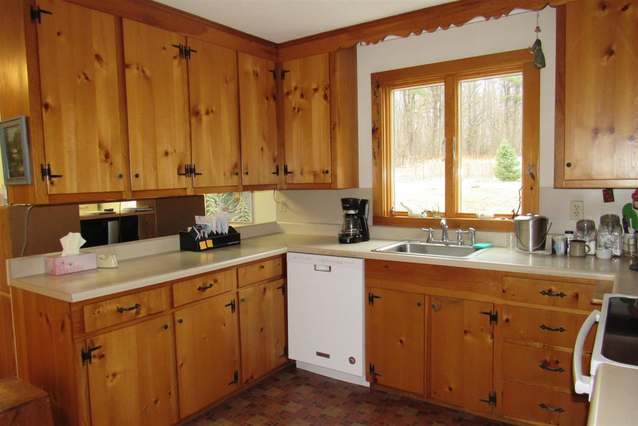 85 Apple Tree Lane Hopkinton, NH 03229 - Photo 11 of 36 Gallery Image 11
