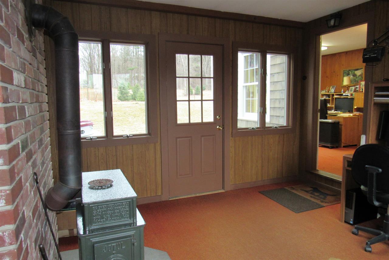 85 Apple Tree Lane Hopkinton, NH 03229 - Photo 15 of 36 Gallery Image 15