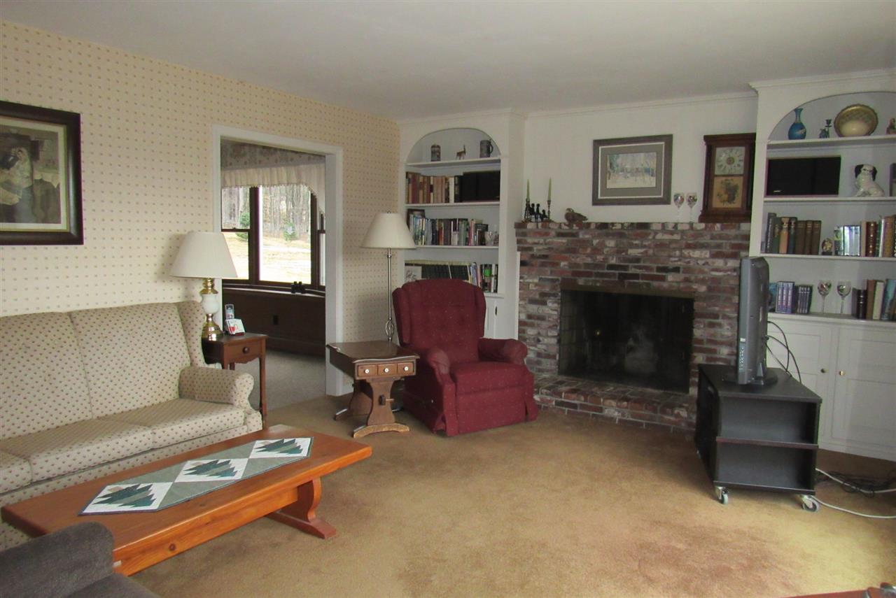 85 Apple Tree Lane Hopkinton, NH 03229 - Photo 4 of 36 Gallery Image 4