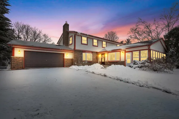 $625,000 | 4292 Pleasant Hollow Road, Jackson, WI 53037