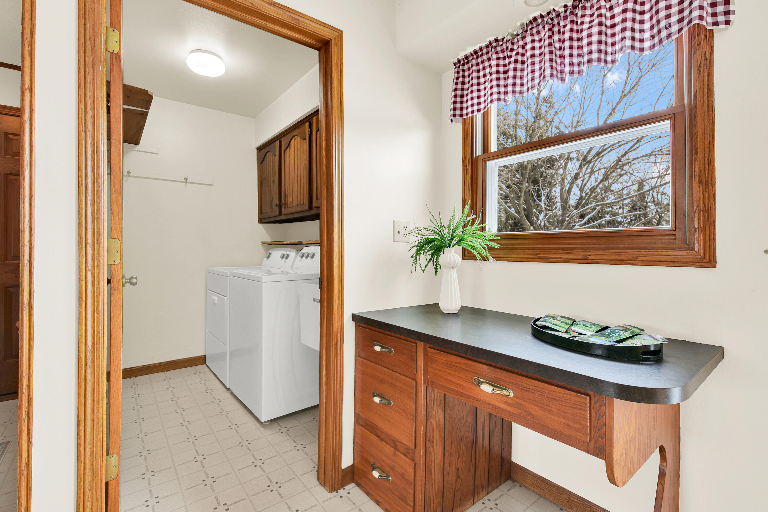 4292 Pleasant Hollow Road Jackson, WI 53037 - Photo 12 of 38 4292 pleasant hollow rd-19