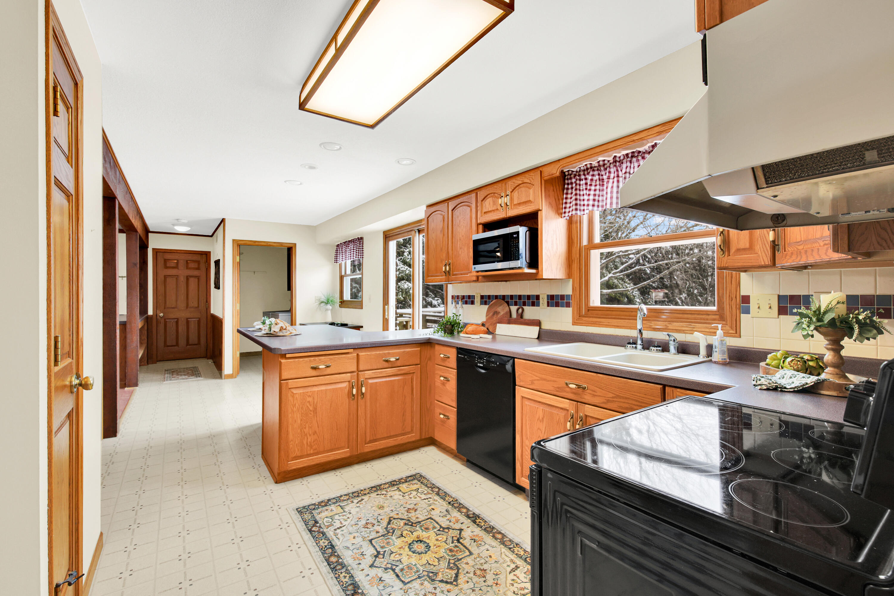 4292 Pleasant Hollow Road Jackson, WI 53037 - Photo 5 of 38 4292 pleasant hollow rd-16